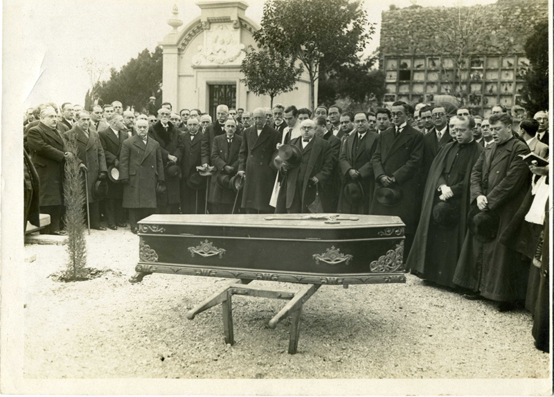 Enterrament institucional del Dr. Jaume Ferran Clua, 1929.